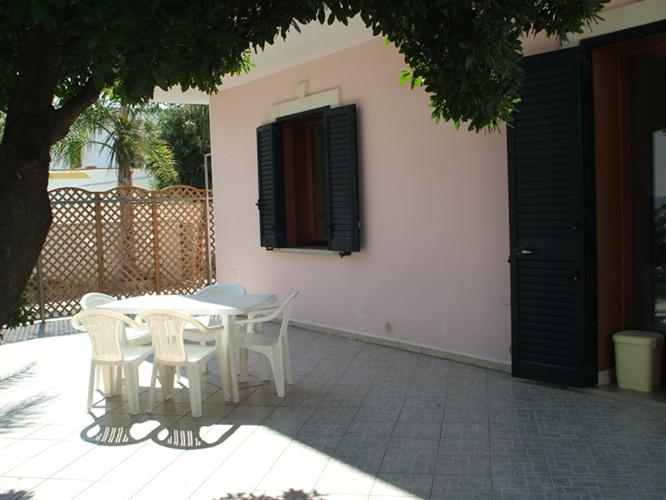 Villetta in affitto per l'estate nel salento indipendente a Torre San Giovanni 21 Villetta in affitto per l'estate nel salento indipendente a Torre San Giovanni 21