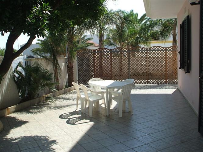 Villetta in affitto per l'estate nel salento indipendente a Torre San Giovanni 23 Villetta in affitto per l'estate nel salento indipendente a Torre San Giovanni 23