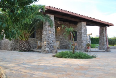 Affitto estivo TRULLO nel salento.Affitto per vacanze di un Caratteristico TRULLO